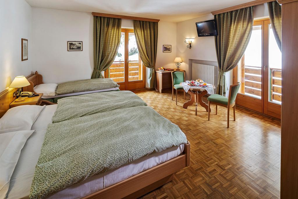 Hotel Piccolo Pocol Cortina dʼAmpezzo Rom bilde